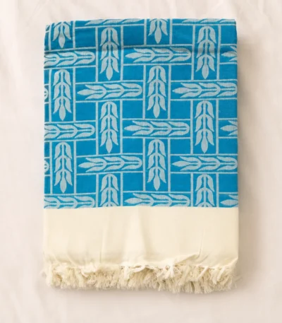 blue geometric pattern cotton blanket